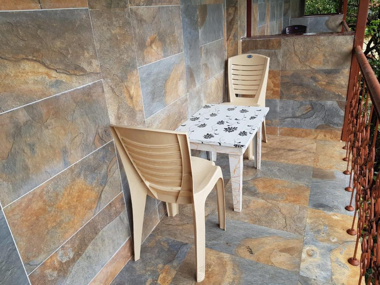 C P Cottage 마하발레슈와르 외부 사진